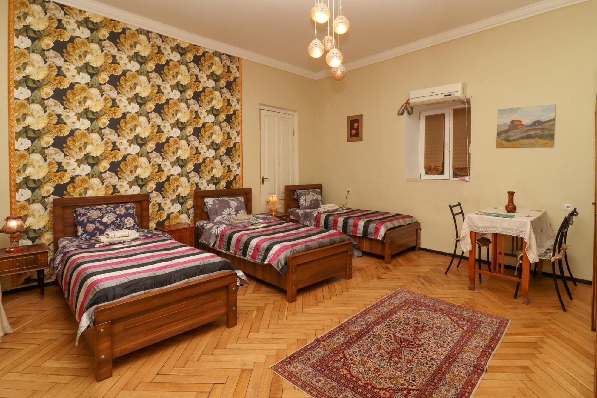 Leon Rooms Tiflis Dış mekan fotoğraf